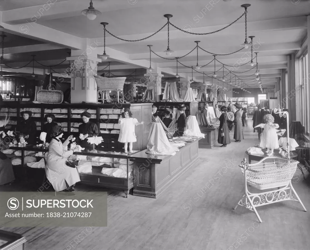 Department Store, Detroit, Michigan, USA, circa 1910