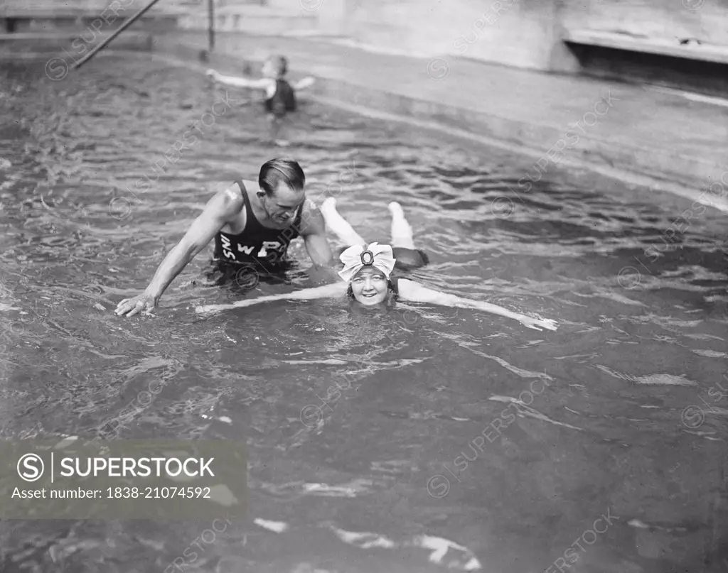 Learning to Swim, Wardman Park Hotel, Washington DC, USA, circa 1922