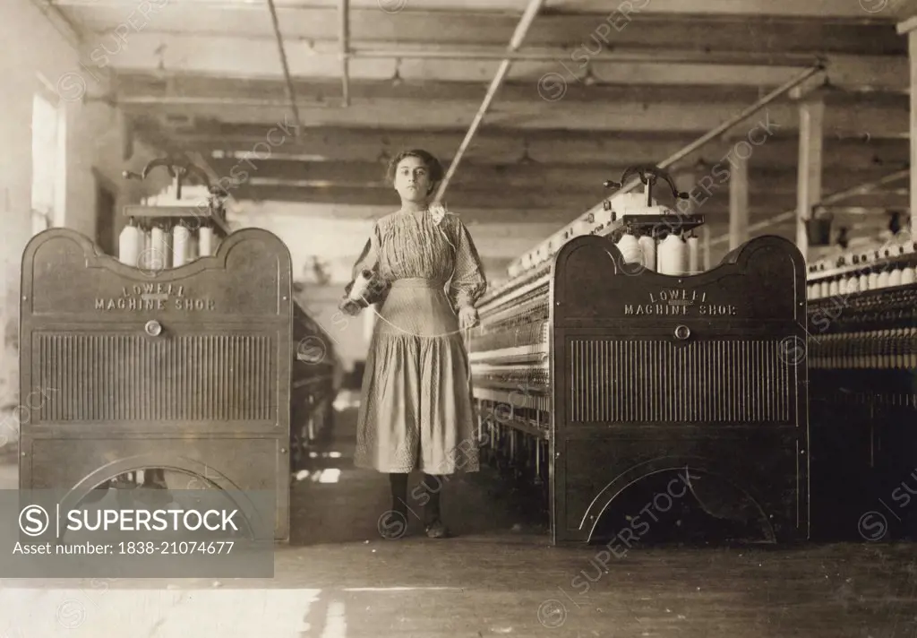 Young Teen Spinner Working in Textile Mill, Winchendon, Massachusetts, USA, circa 1911