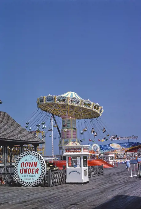 Mariner's Landing Pier, Wildwood, New Jersey, USA, John Margolies Roadside America Photograph Archive, 1978