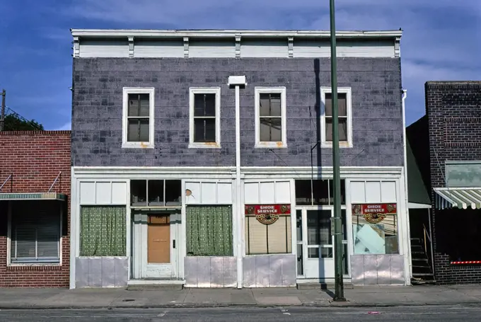 Shoe Service Building, 5th Street, Beatrice, Nebraska, USA, John Margolies Roadside America Photograph Archive, 1982