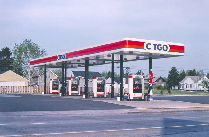 Citgo gas station, overall view, Route 2, Superior, Wisconsin, USA, John Margolies Roadside America Photograph Archive