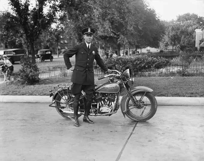Metropolitan Police Officer with Motorcycle, Portrait, Washington DC, USA, circa 1932