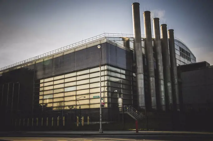 Wastewater Sewage Treatment Plant, Greenpoint, Brooklyn, New York, USA