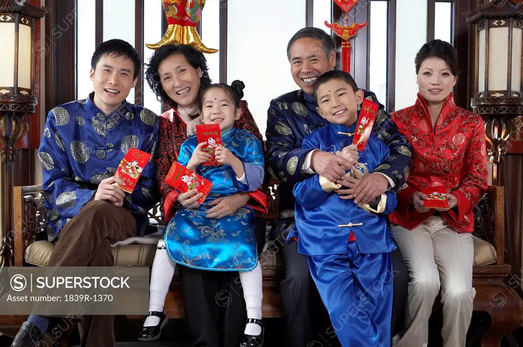 Multi_Generation Family Celebrating Chinese New Year