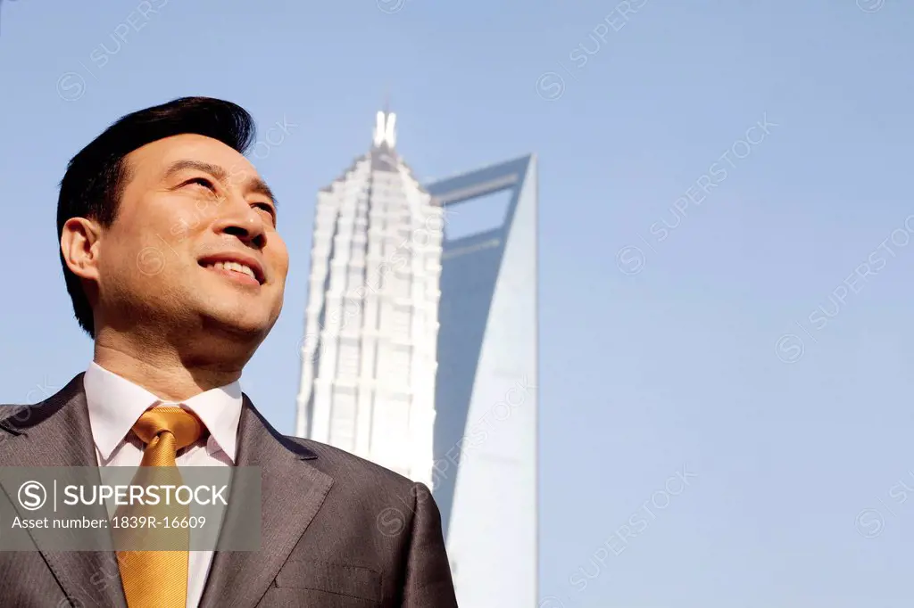 Portrait of businesspeople in Shanghai