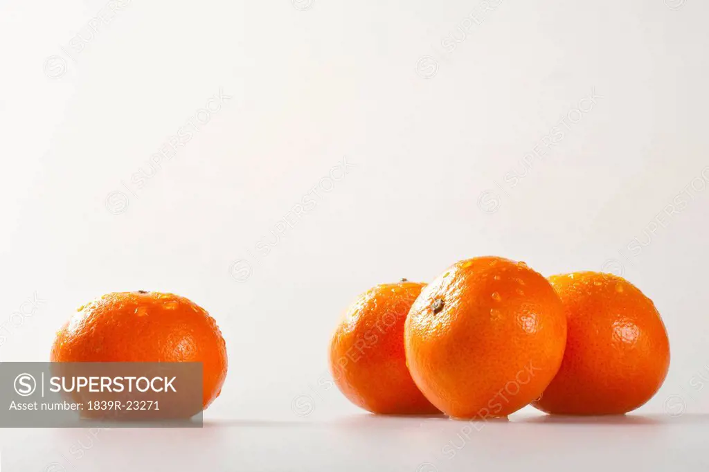 Close_up of oranges