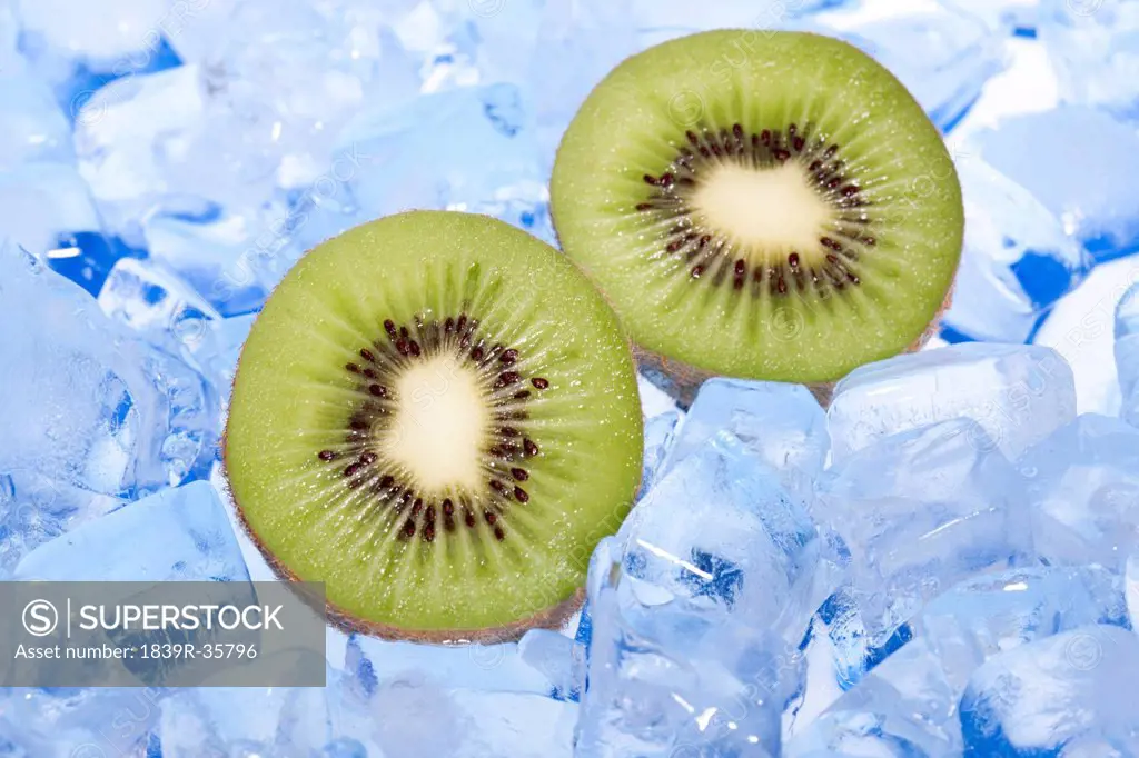 Kiwi fruit and ice cubes