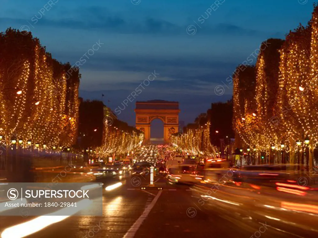 Champs Elysees & Arc De Triomphe