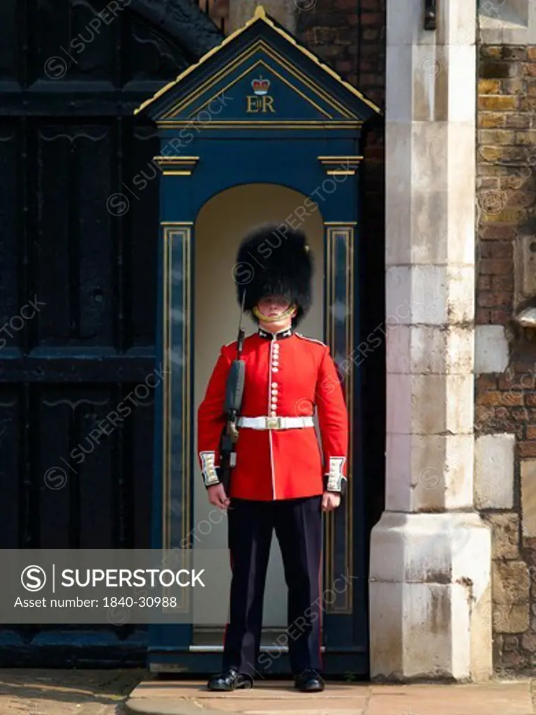 Welsh Guard, St. James's Palace