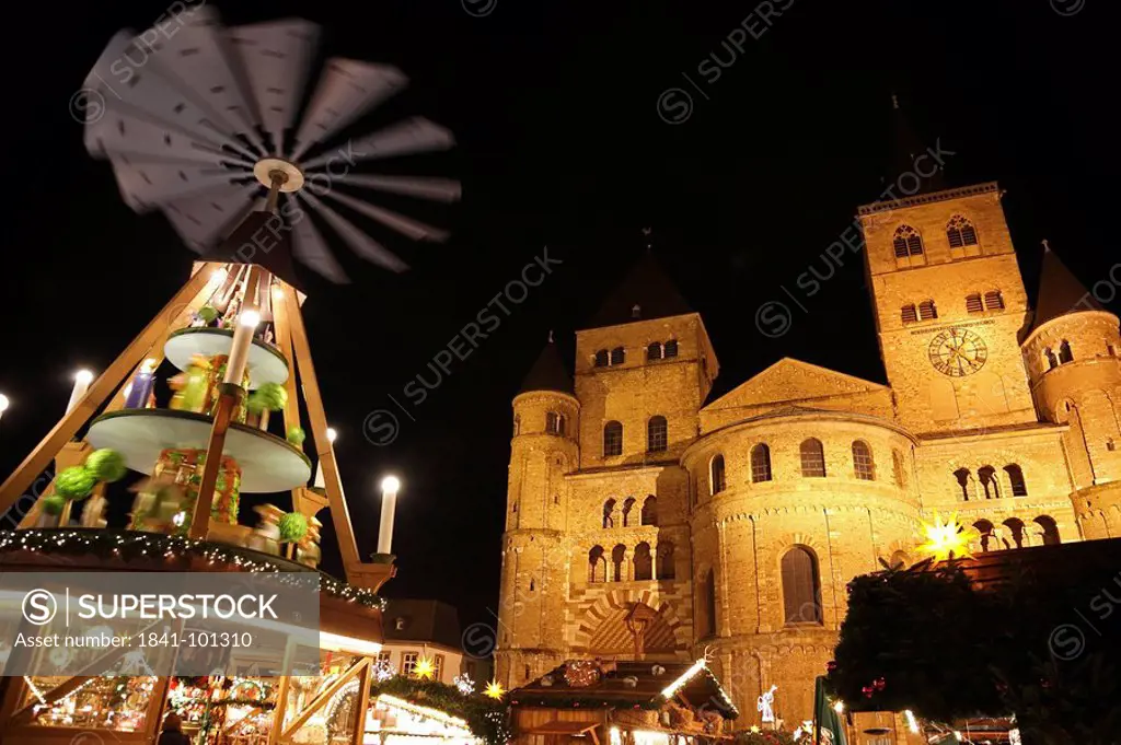 Dome and Christmas pyramid at night, Trier, Germany