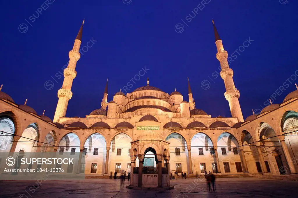 Courtyard of mosque, Blue Mosque, Istanbul, Turkey