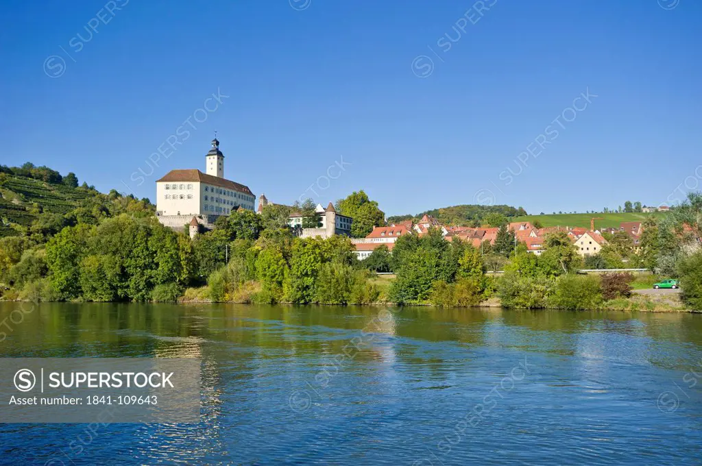 Horneck Castle with Neckar, Gundelsheim, Baden_Wuerttemberg, Germany