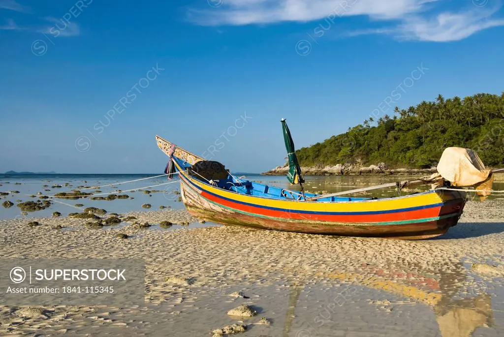 Longtail boat, Racha Yai Island, Phuket, Thailand, Asia