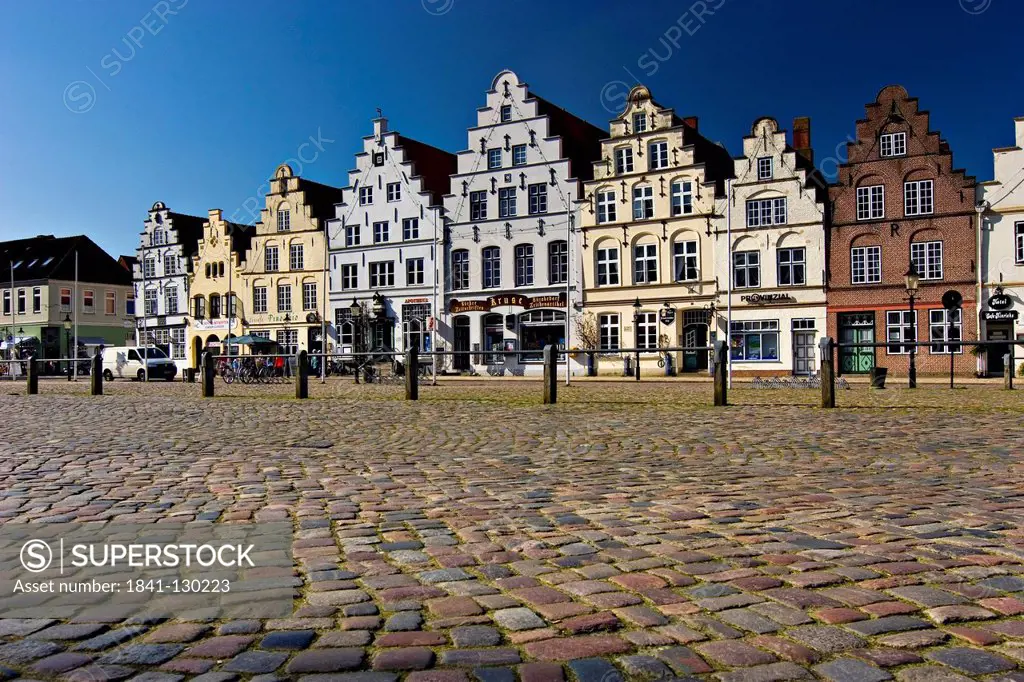 Gable houses at market place, Friedrichstadt, Schleswig-Holstein, Germany, Europe