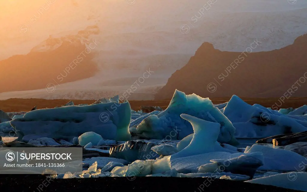 Headline: Icebergs in glacier lake Joekulsarlon, Vatnajoekull National Park, Iceland, Europe