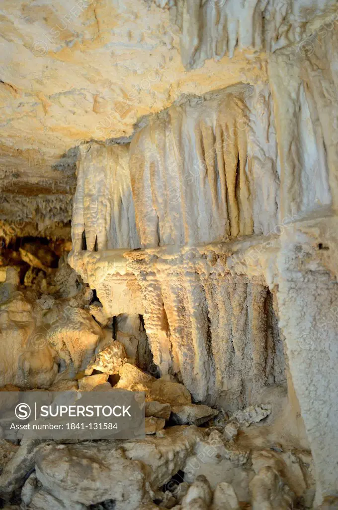 Headline: Stalactite cave in Velburg, Bavaria, Germany