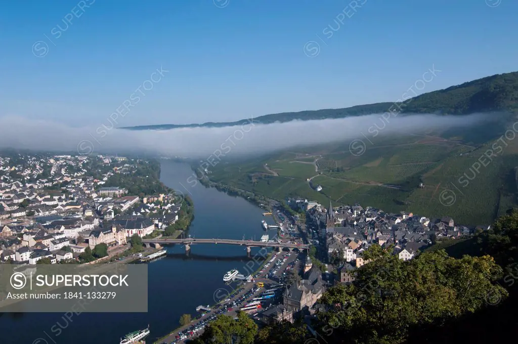 Moselle, Bernkastel-Kues, Rhineland-Palatinate, Germany, Europe