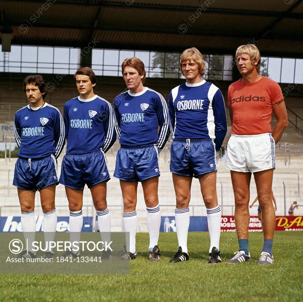 Football player of VfL Bochum, Dieter Bast, Matthias Herget, Michael Lameck, Franz-Josef Tenhagen and Trainer Heinz Hoeher, Bochum, North Rhine-Westph...