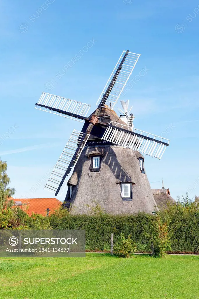 Windmill, Dorf Mecklenburg, Mecklenburg Western-Pomerania, Germany, Europe