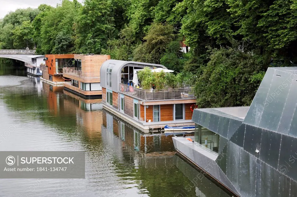 Houseboats, Elbe canal, Hamburg, Germany, Europe