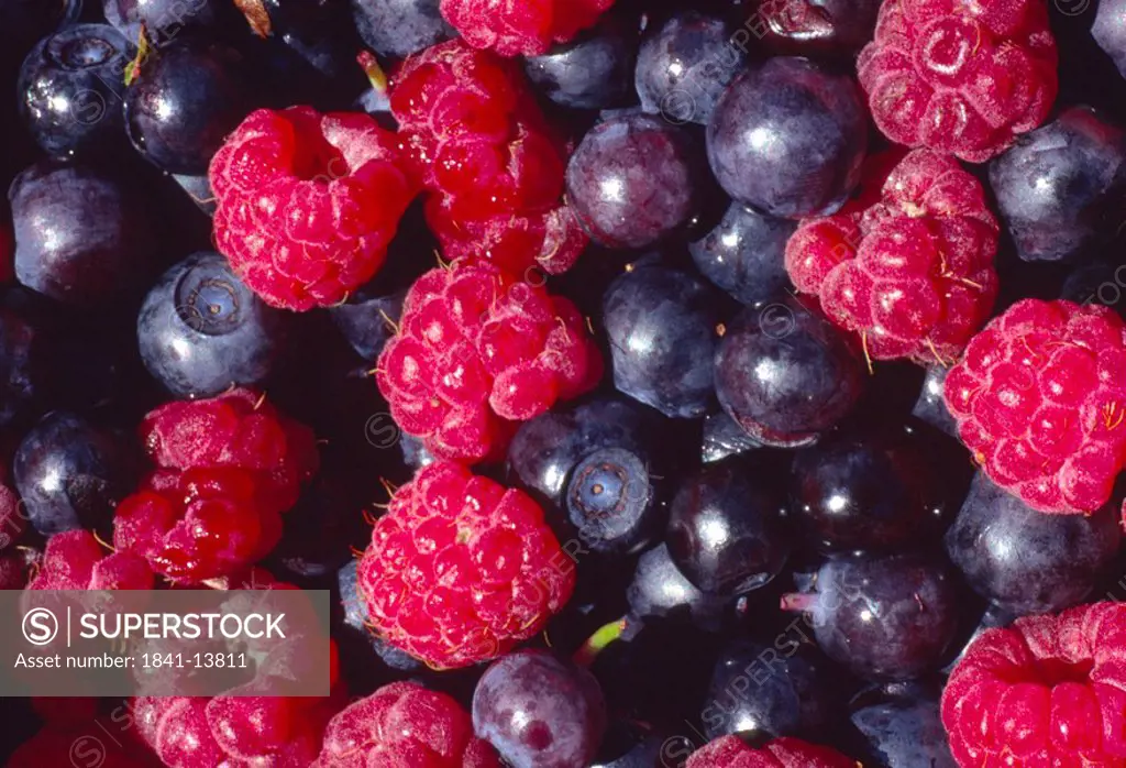 Close_up of raspberries and blueberries