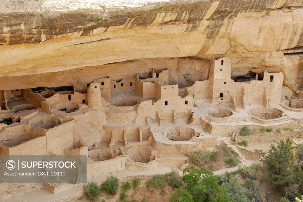 High angle view of old ruins of anasazi cliff dwellings, Mesa Verde National Park, Colorado, USA