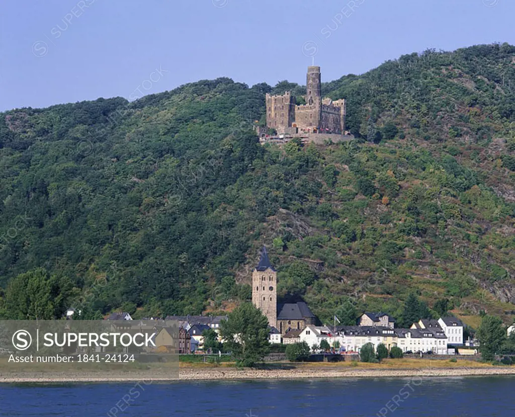 Castle on hill, Burg Katz, St. Goarshausen, Rhineland_Palatinate, Germany