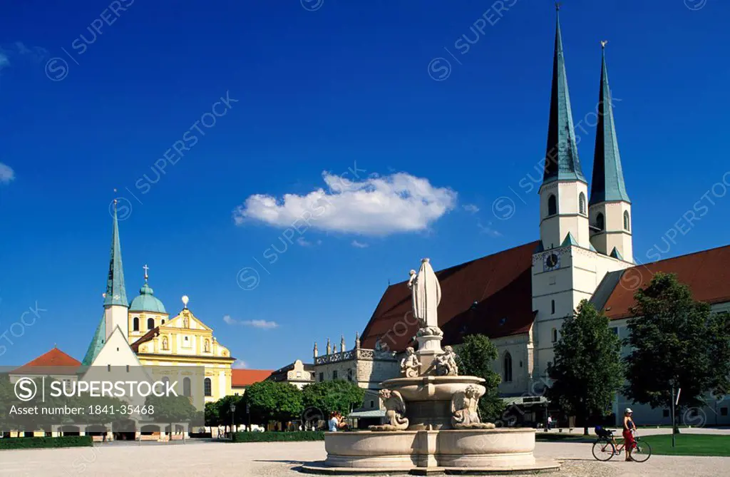 Church in town, Gnadenkapelle, Kapellplatz, Altotting, Upper Bavaria, Bavaria, Germany