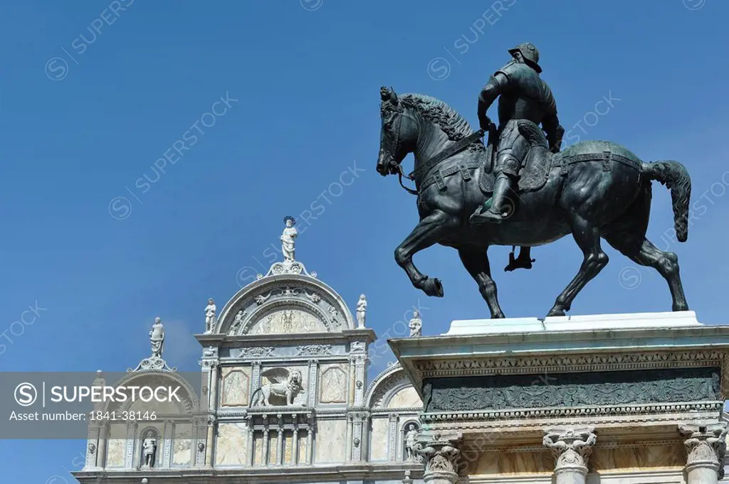 Colleoni Statue und Scuelo Grande di San Marco, Campo Santi Giovanni i Paolo, Venice, Italy, Europe