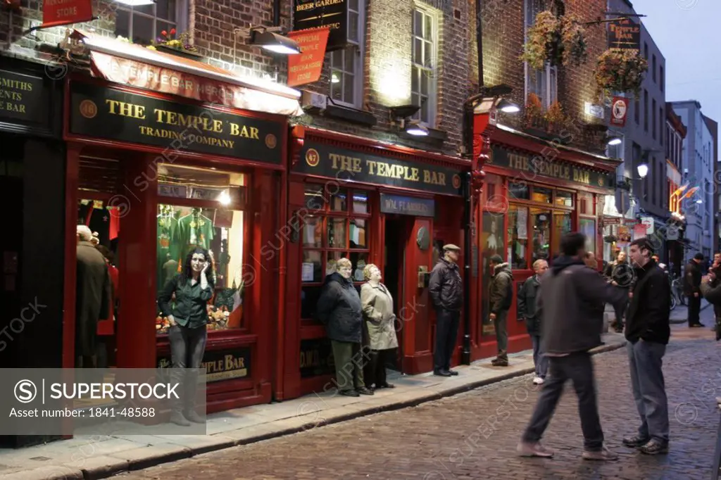 Young people in front of pub, Temple Bar Pub, Dublin, Dublin County, Leinster, Ireland