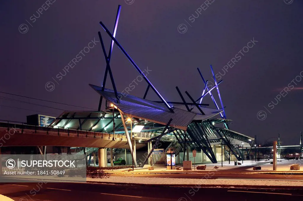 Bus terminal, Neue Mitte, Oberhausen, Ruhr, North Rhine_Westphalia, Germany, Europe