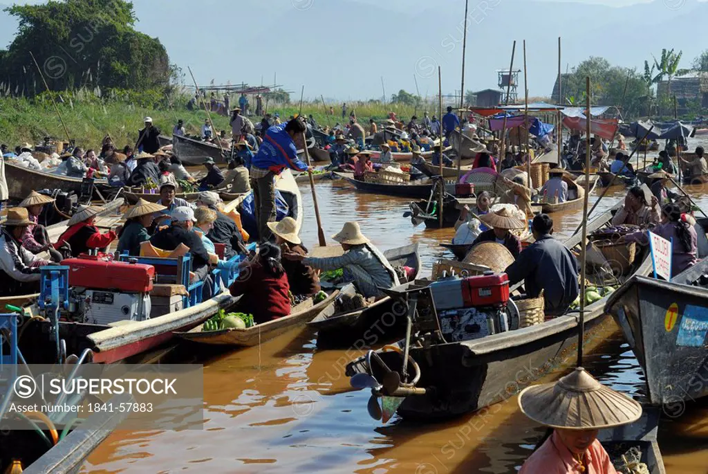 Floating market in lake, Inle Lake, Shan State, Myanmar