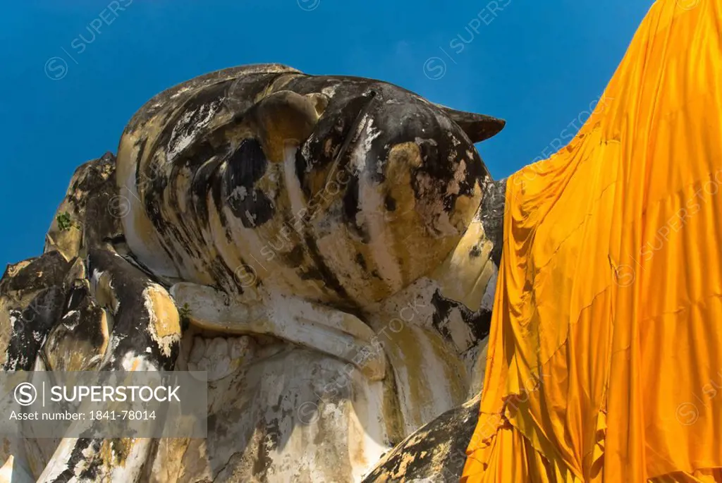 Lying Buddha statue, Wat Lakayasutharan, Ayuthaya, Thailand