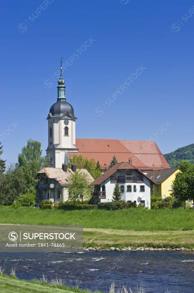 River Murg and parish church Sankt Laurentius, Gaggenau, Baden_Wuerttemberg, Germany, Europe