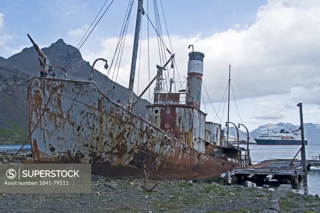 Shipwreck, Grytviken, South Georgia, South America, America