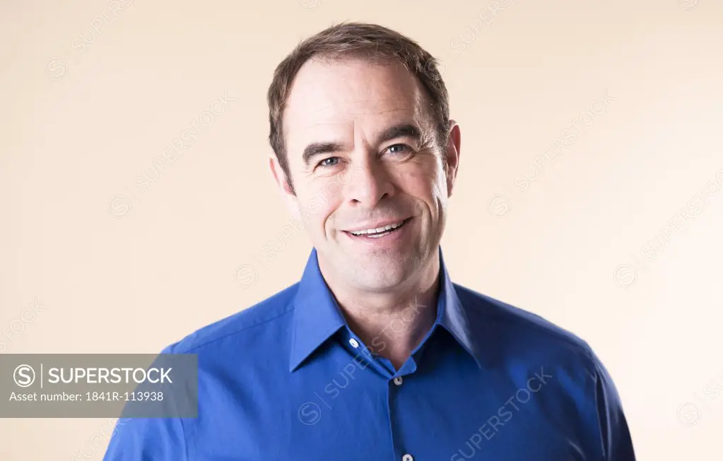 Smiling mature man, portrait