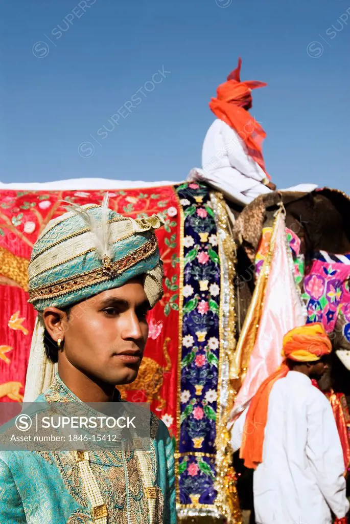 Man in traditional Rajasthani royal dress, Jaipur, Rajasthan, India