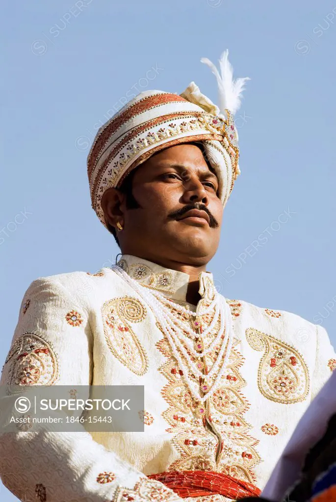 Man in traditional Rajasthani royal dress, Jaipur, Rajasthan, India