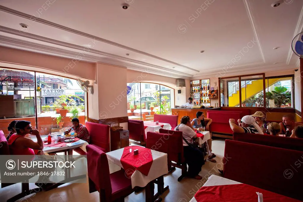 Tourists in a restaurant, Sagar Kinara Bar & Restaurant, Colva, South Goa, Goa, India