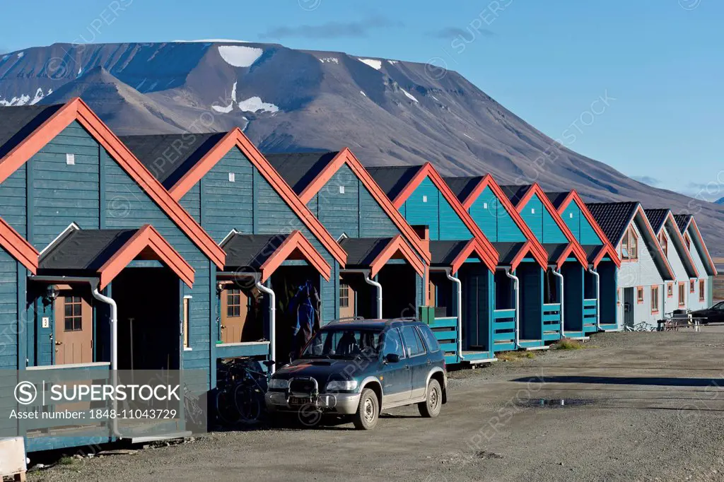 New housing development, terraced houses, Longyearbyen, Spitsbergen, Svalbard Archipelago, Svalbard and Jan Mayen, Norway