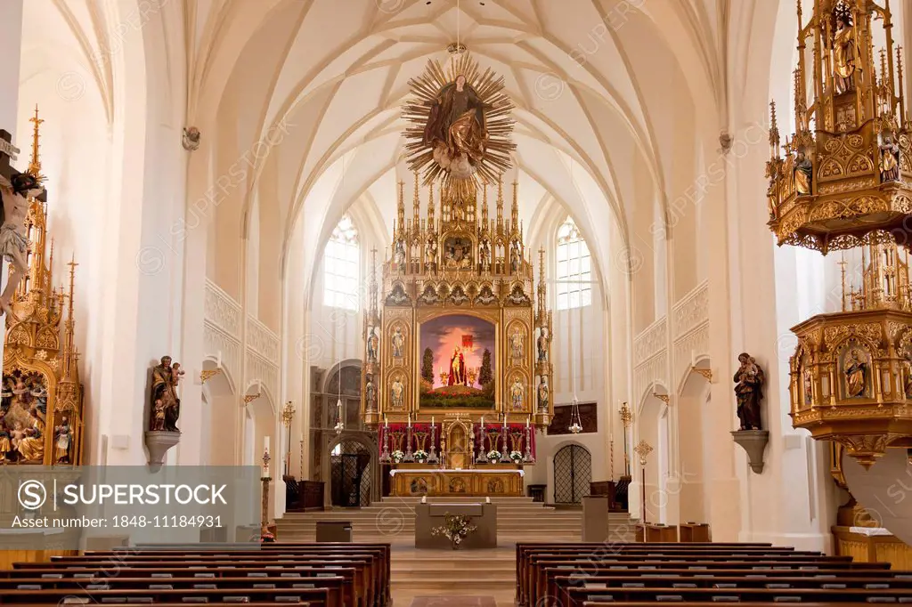 Interior with the altar, parish church of the Assumption, Mariä Himmelfahrt church, Bad Tölz, Bavaria Upper, Bavaria, Germany