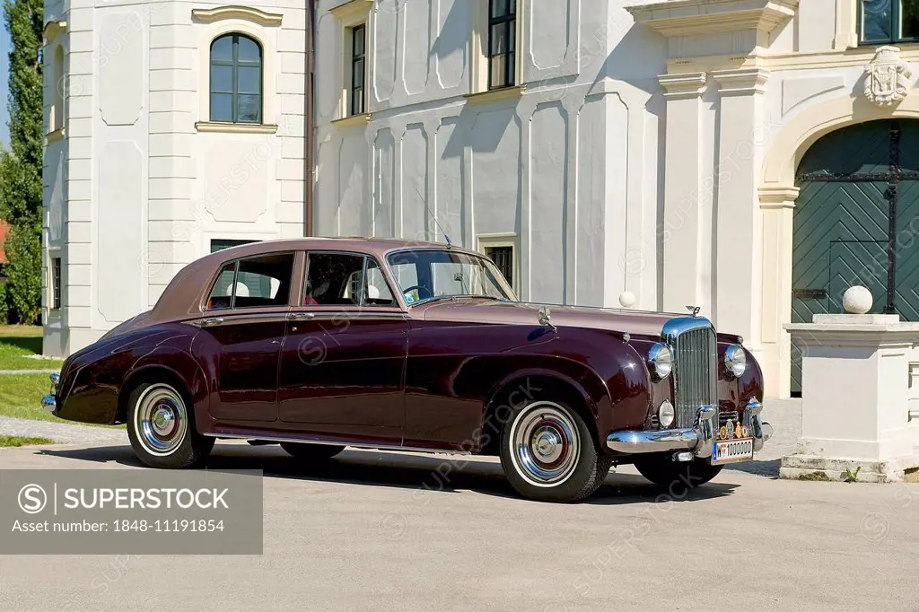 Bentley S1, built in 1957