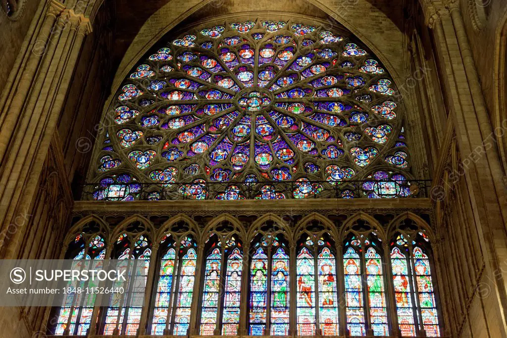 Rose window, stained glass window, Notre-Dame de Paris cathedral, Ille de la Cité, 4th arrondissement, Paris, France