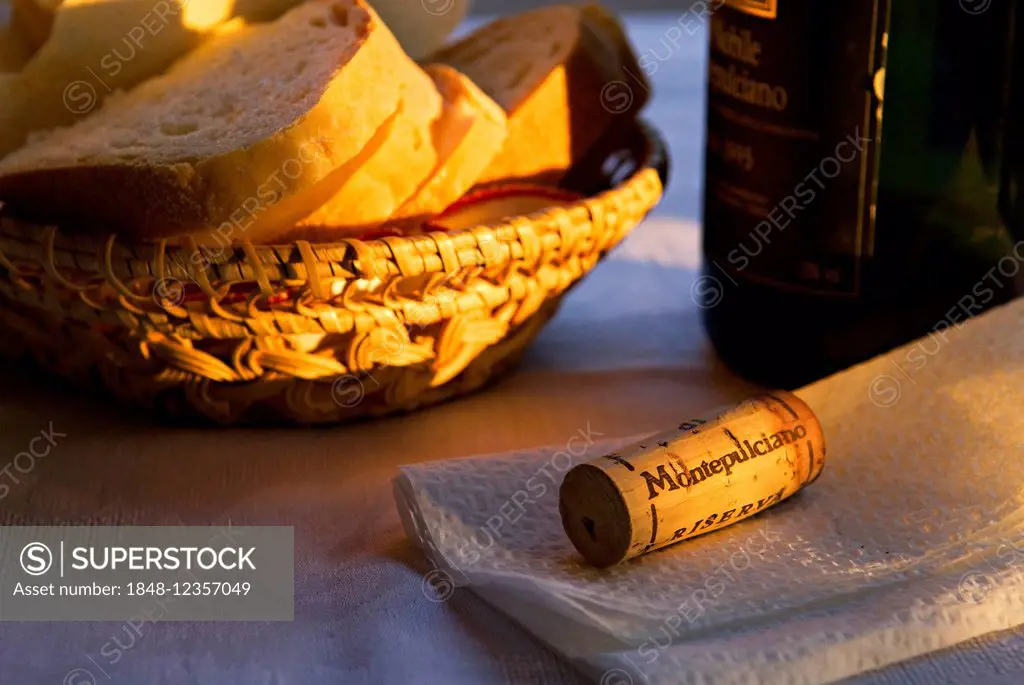 Bread basket with a bottle and a cork, Italy