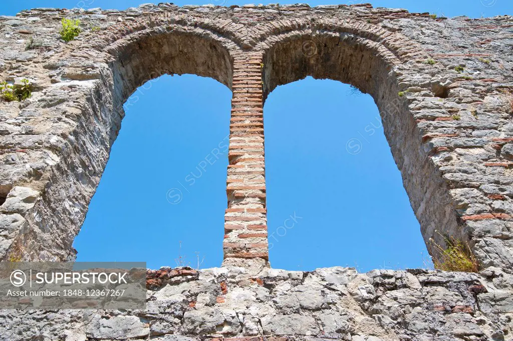 Stone arch, Roman ruins, UNESCO World Heritage Site, Buthrotum, Albania