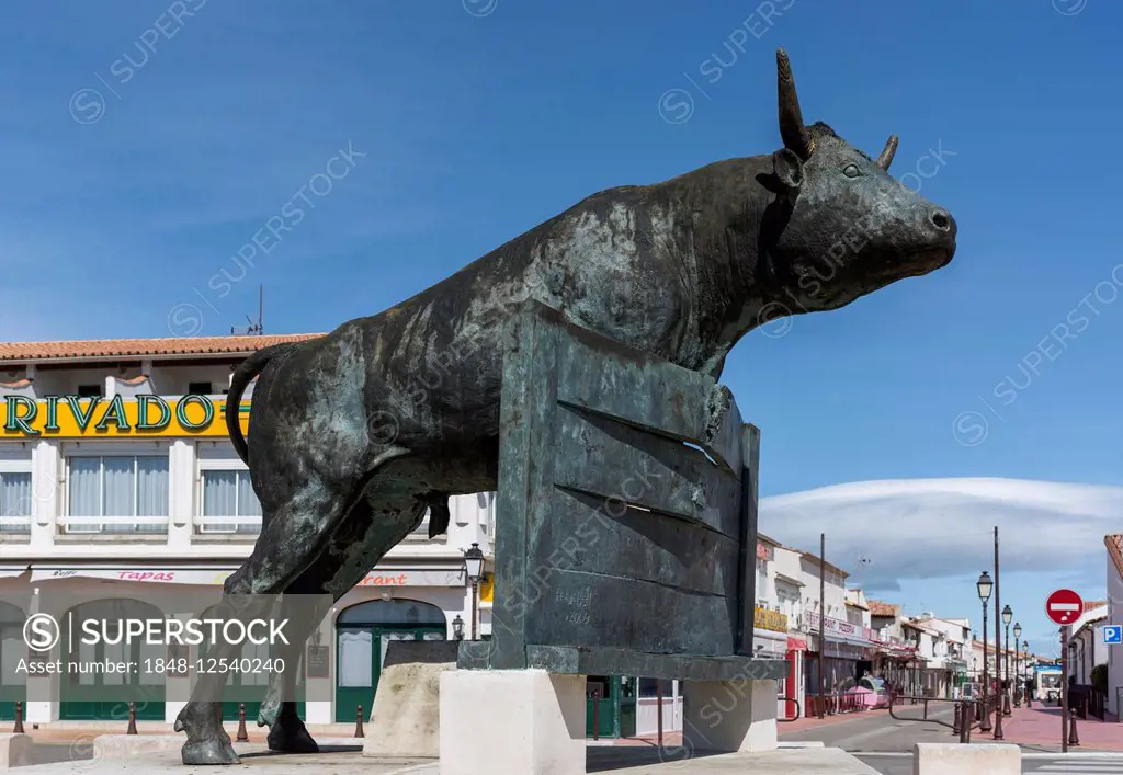Bullfighting Monument, Saintes-Maries-de-la-Mer, Provence-Alpes-Côte d'Azur, France