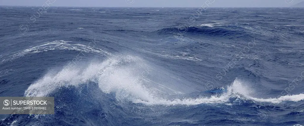 Stormy sea, waves, Atlantic, La Palma, Spain