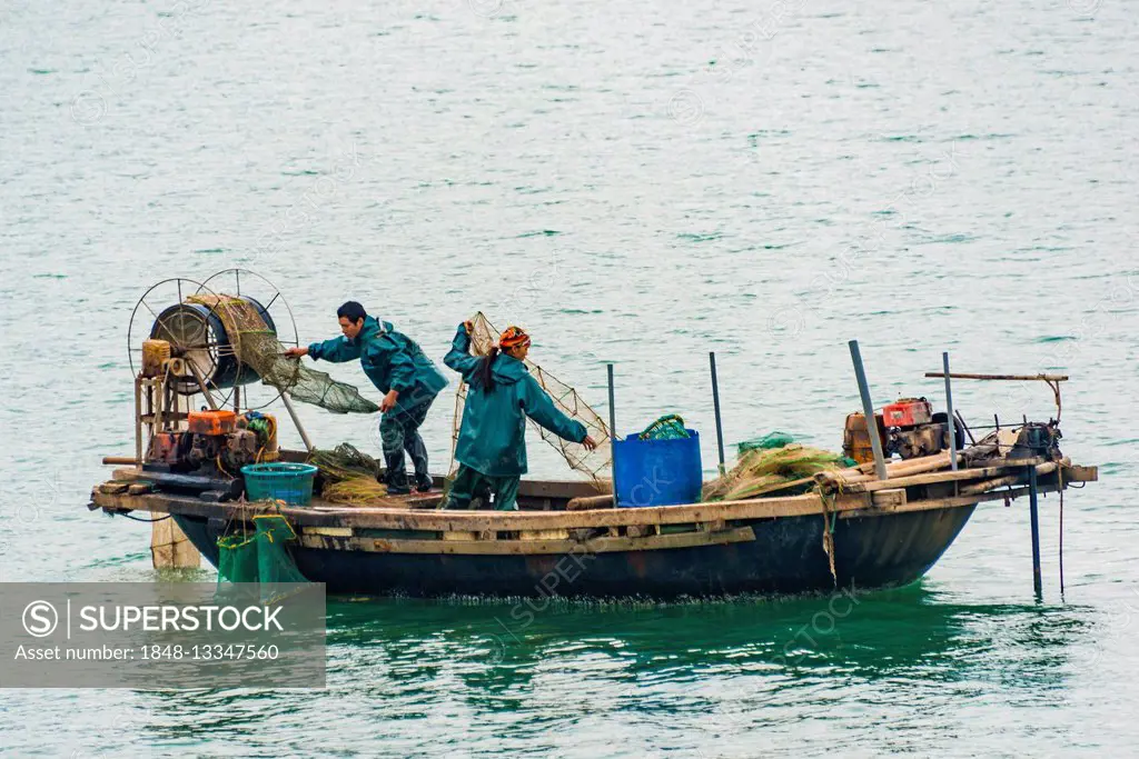 Fishing Boat, Halong Bay, Gulf of Tonkin, North Vietnam, Vietnam