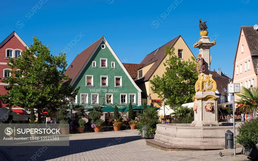 Market square with Markgrafen-Brunnen fountain, Roth, Middle Franconia, Franconia, Bavaria, Germany